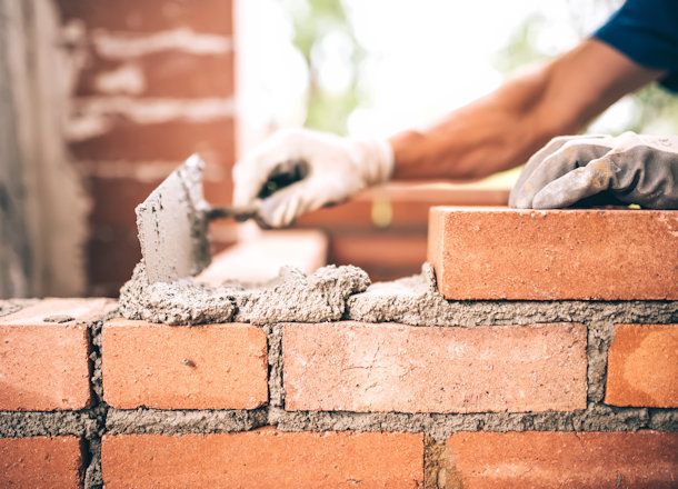Top 4 Trowels for Masonry Work